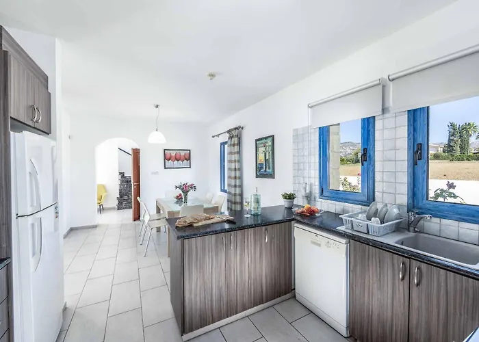 Coral Olympus Apollo Peyia